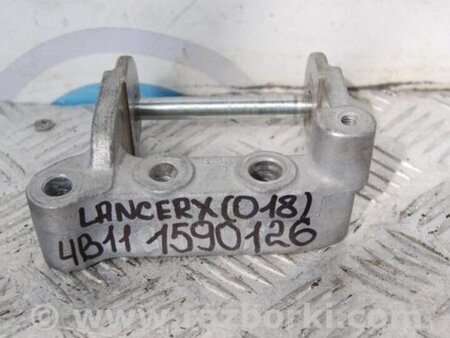 ФОТО Кронштейн крепления двигателя для Mitsubishi Lancer X 10 (08-17) Киев