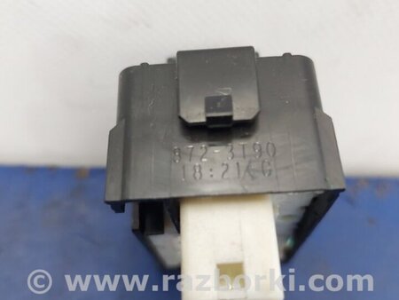ФОТО Кнопка стеклоподьемника для Toyota Prius 30 (09-17) Киев
