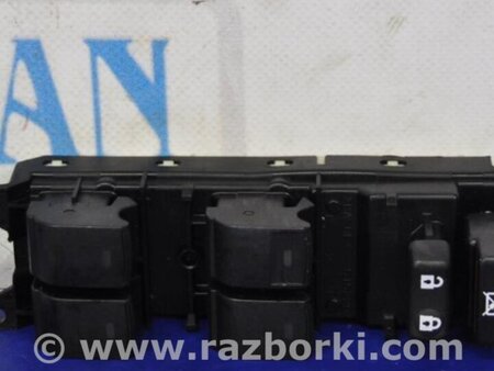 ФОТО Блок управления стеклоподъемником для Toyota Prius 30 (09-17) Киев