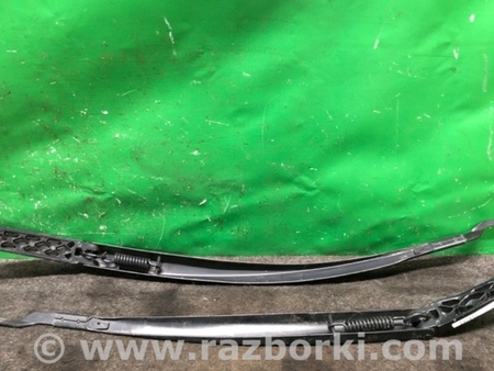 ФОТО Поводок дворника для Toyota Sienna (11-16) Киев