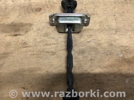 ФОТО Ограничитель двери для Mazda 3 BM/BN (2013-2019) (III) Киев