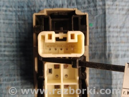 ФОТО Кнопка стеклоподьемника для Toyota Auris E150 (10.2006-11.2012) Киев