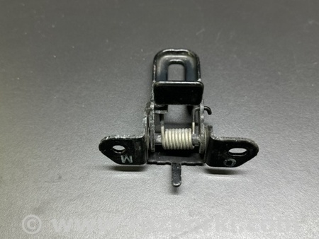 ФОТО Крюк замка капота для Toyota Prius 30 (09-17) Киев