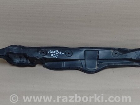 ФОТО Пыльник крыла для Toyota Prius 30 (09-17) Киев