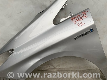 ФОТО Крыло переднее для Toyota Prius 30 (09-17) Киев