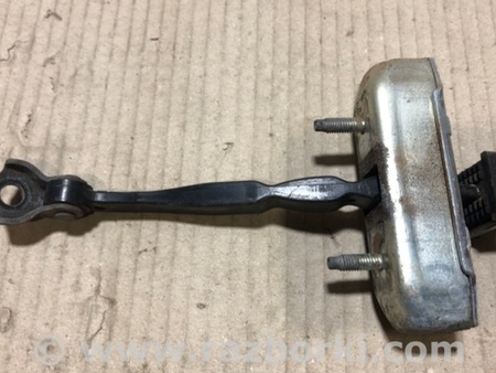 ФОТО Ограничитель двери для Toyota RAV-4 (05-12) Киев
