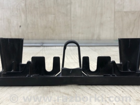 ФОТО Накладка замка капота для Mazda 3 BM/BN (2013-2019) (III) Киев