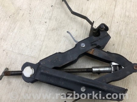 ФОТО Домкрат для Volkswagen Beetle A5 5C1 (09.2011-11.2016) Киев