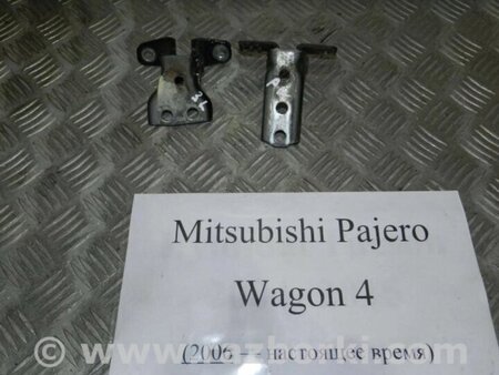 ФОТО Петля двері задньої лівої для Mitsubishi Pajero Wagon Киев