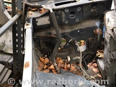 ФОТО Чверть автомобіля передня права для Mitsubishi Pajero Wagon Киев