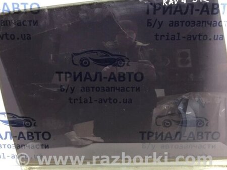 ФОТО Скло двері заднє праве для Toyota RAV-4 (05-12) Киев