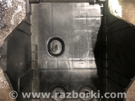ФОТО Подставка под аккумулятор для Mazda 3 IV BP (2019-) Київ