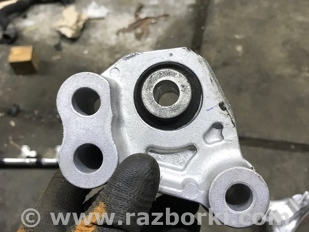 ФОТО Подушка двигателя для Mazda 3 IV BP (2019-) Київ