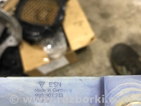 ФОТО Кронштейн кузова для Porsche Macan I 95B +FL (13-18) Київ