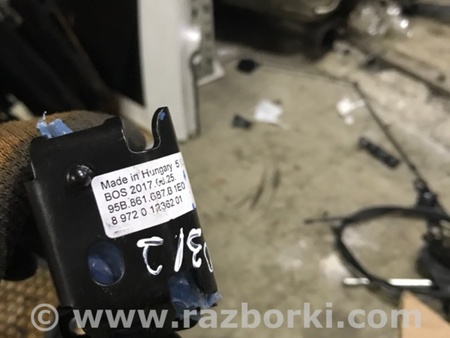 ФОТО Кронштейн кузова для Porsche Macan I 95B +FL (13-18) Київ