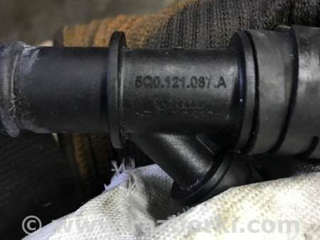 ФОТО Тройник системы охлаждения для Audi (Ауди) Q3 II F3 (18-25) Київ