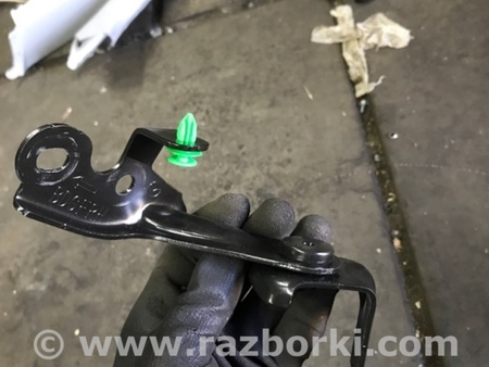 ФОТО Кронштейн кузова для Mazda 3 IV BP (2019-) Київ