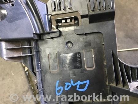 ФОТО Кронштейн кузова для BMW 3 F30 +рестайл (11-18) Київ