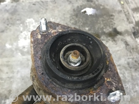 ФОТО Опора стойки задняя правая для Subaru Forester SG Киев