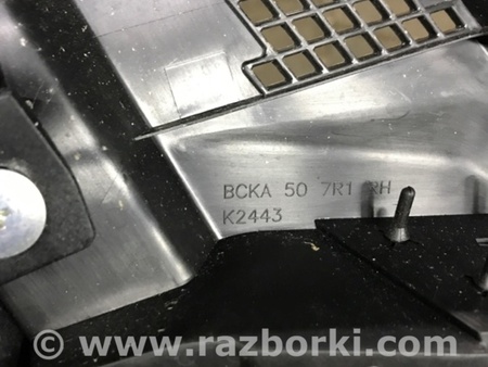 ФОТО Решетка под лобовое стекло для Mazda 3 IV BP (2019-) Київ