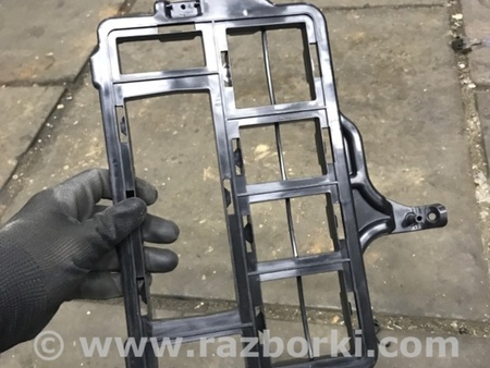 ФОТО Кронштейн кузова для Mazda 3 IV BP (2019-) Київ