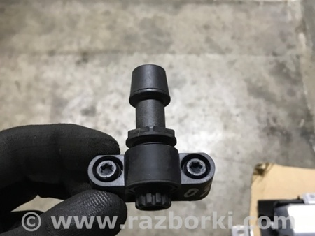 ФОТО Уплотнительная резинка крышки багажника для Porsche Macan I 95B +FL (13-18) Київ