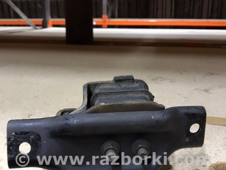 ФОТО Подушка двигателя правая для Subaru Forester SG Киев
