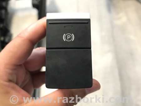 ФОТО Кнопка стояночного тормоза для Audi (Ауди) Q3 II F3 (18-25) Київ