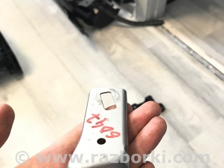 ФОТО Кронштейн кузова для BMW 3 F30 +рестайл (11-18) Київ