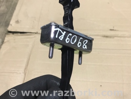 ФОТО Ограничитель двери для Mazda 3 IV BP (2019-) Київ