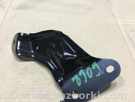 ФОТО Замок спинки сиденья для Mazda 3 IV BP (2019-) Київ