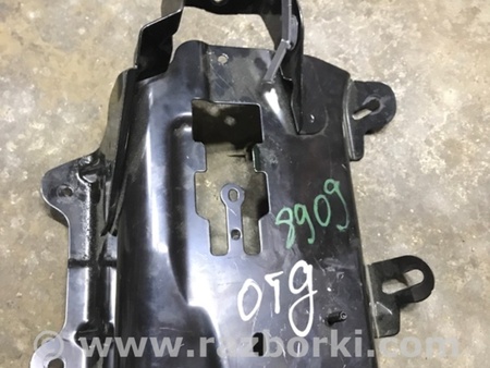 ФОТО Кронштейн для Mazda 3 IV BP (2019-) Київ