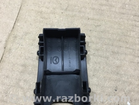 ФОТО Заглушка крепления сиденья для Mazda 3 IV BP (2019-) Київ