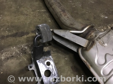 ФОТО Крепление глушителя для Audi (Ауди) A4 V B9 - 8W (2015-) Київ