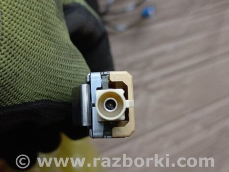 ФОТО Усилитель антенны для Audi (Ауди) A4 V B9 - 8W (2015-) Київ