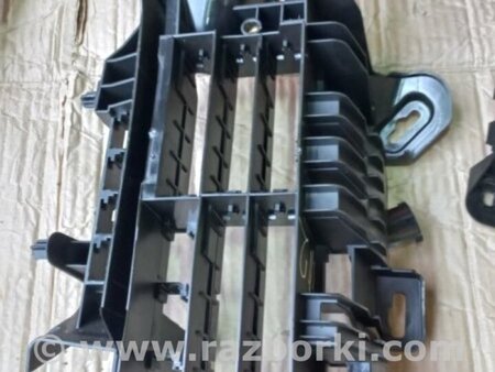 ФОТО Кронштейн блока предохранителей для Audi (Ауди) A4 V B9 - 8W (2015-) Київ