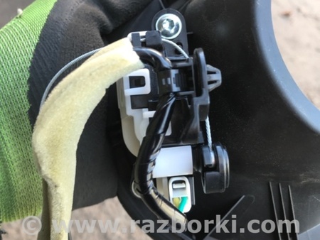 ФОТО Замок лючка бензобака для Mazda 3 IV BP (2019-) Київ