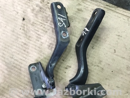 ФОТО Петли капота для Subaru Tribeca Киев