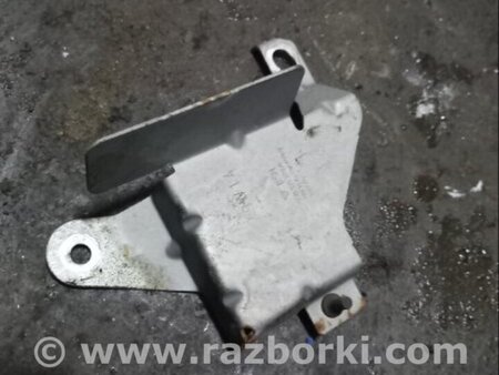 ФОТО Кронштейн для Porsche Macan I 95B +FL (13-18) Київ