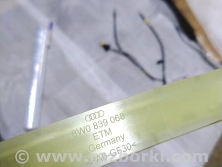 ФОТО Направляющая стекла двери для Audi (Ауди) A4 V B9 - 8W (2015-) Київ