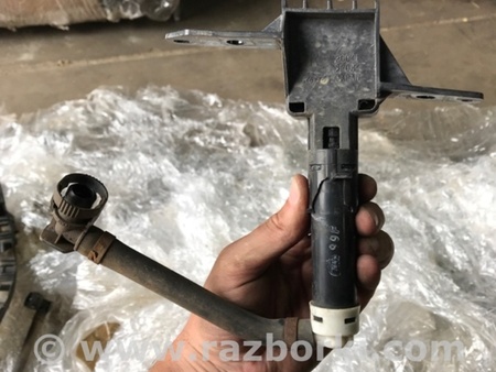 ФОТО Форсунка омывателя фар передняя правая для Subaru Forester SG Киев