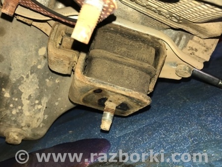 ФОТО Подушка двигателя левая для Subaru Forester SG Киев