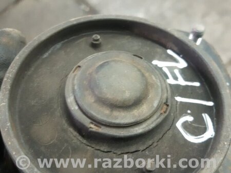 ФОТО Опора стойки передняя левая для Subaru Forester SG Киев