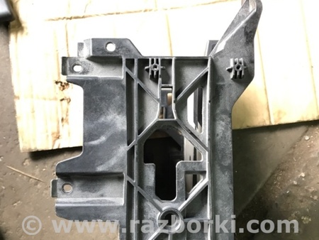 ФОТО Кронштейн для Audi (Ауди) A4 B8 - 8K2, 8K5 (08.2007-11.2015) Киев