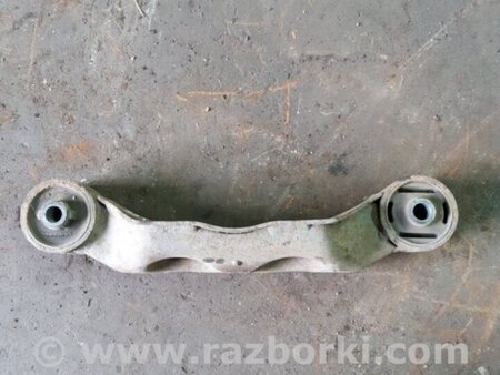 ФОТО Подушка редуктора для Subaru Forester SG Киев