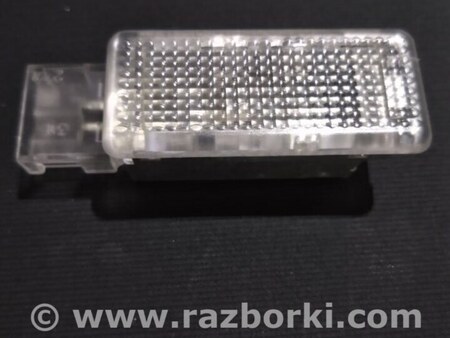 ФОТО Плафон подсветки салона для Porsche Cayenne II 958 E2/92A (10-14) Київ