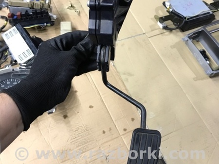 ФОТО Педаль газа для Subaru Forester SG Киев