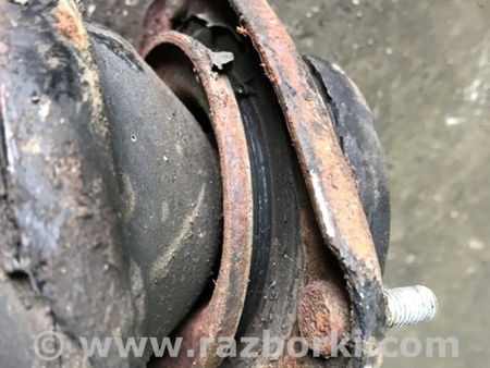 ФОТО Опора пружины передняя правая для Subaru Forester SG Киев