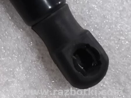 ФОТО Амортизатор капота для Porsche Cayenne II 958 E2/92A (10-14) Київ
