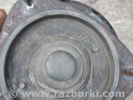 ФОТО Опора пружины передняя правая для Subaru Forester SG Киев